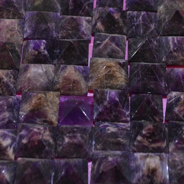 Pyramids - by piece Amethyst Violet Pyramid