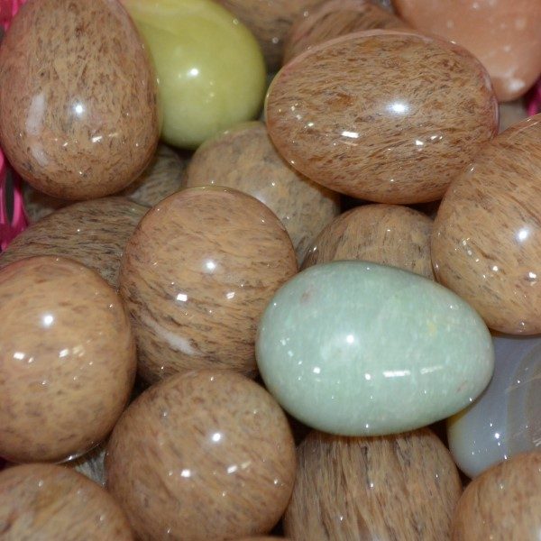 Eggs - by piece Assorted Stone Egg – Large