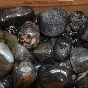 Tumble Stones Onyx Black Tumble Stone