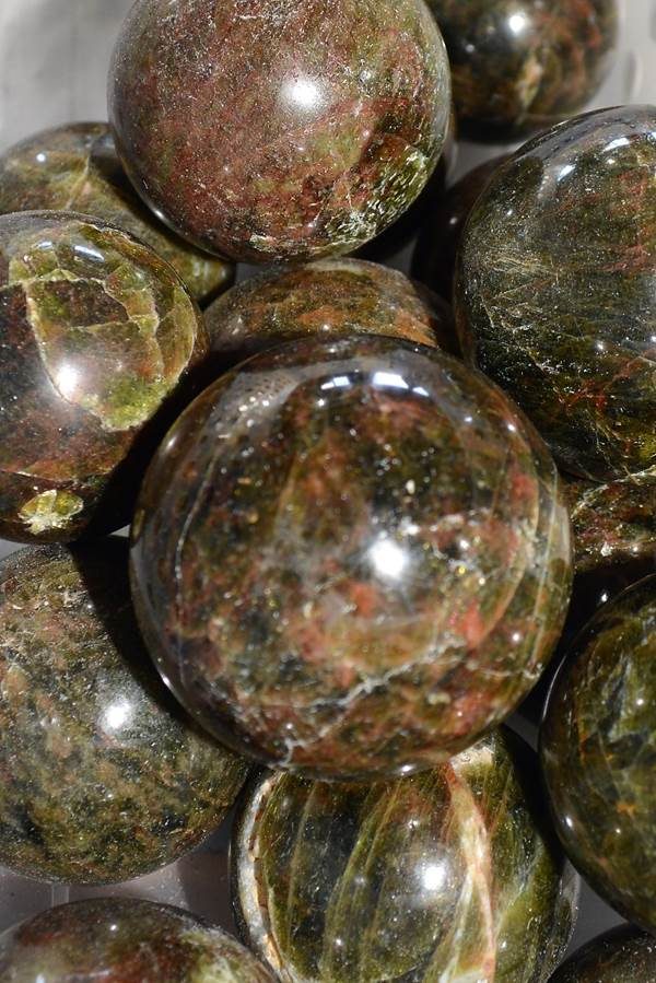 Spheres - by weight Apatite Sphere