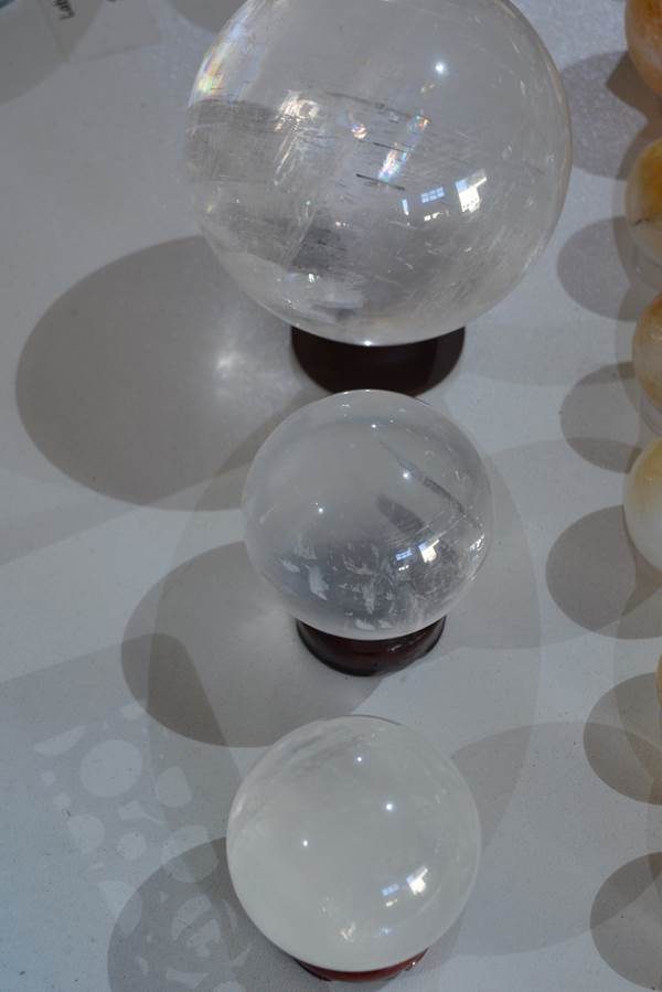 Spheres - by weight Optical Calcite Sphere