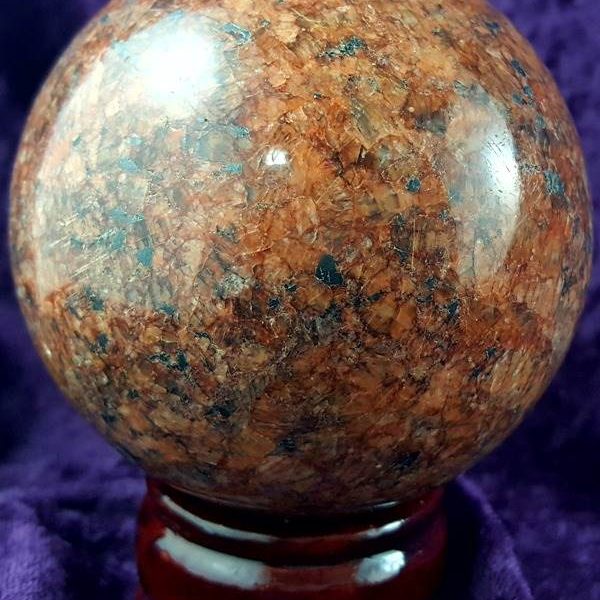 Spheres - by weight Granite Quartz Sphere