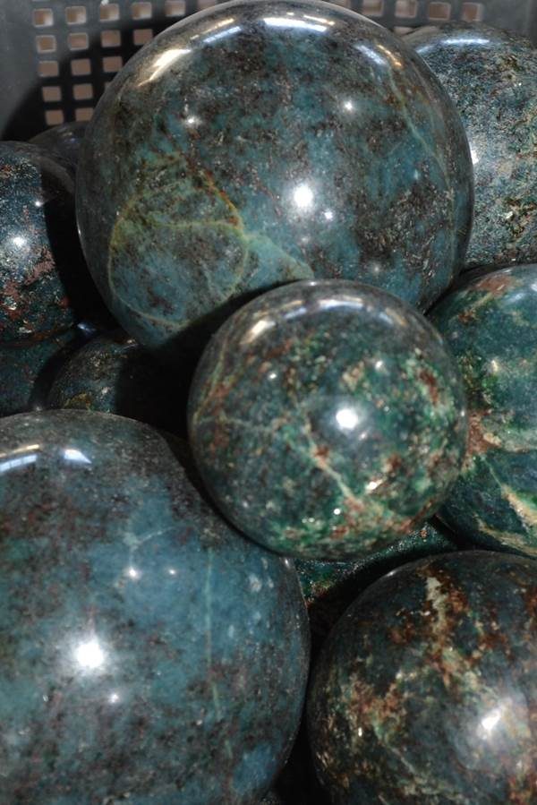 Spheres - by weight Ruby Emerald Sphere