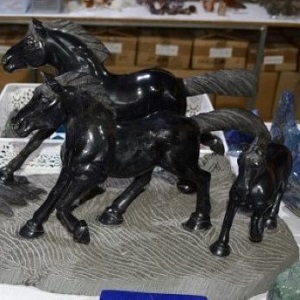 Carvings - by piece Horses in Biotite